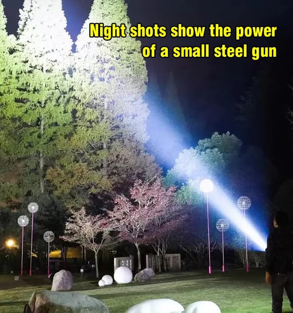 Magic Flashlight